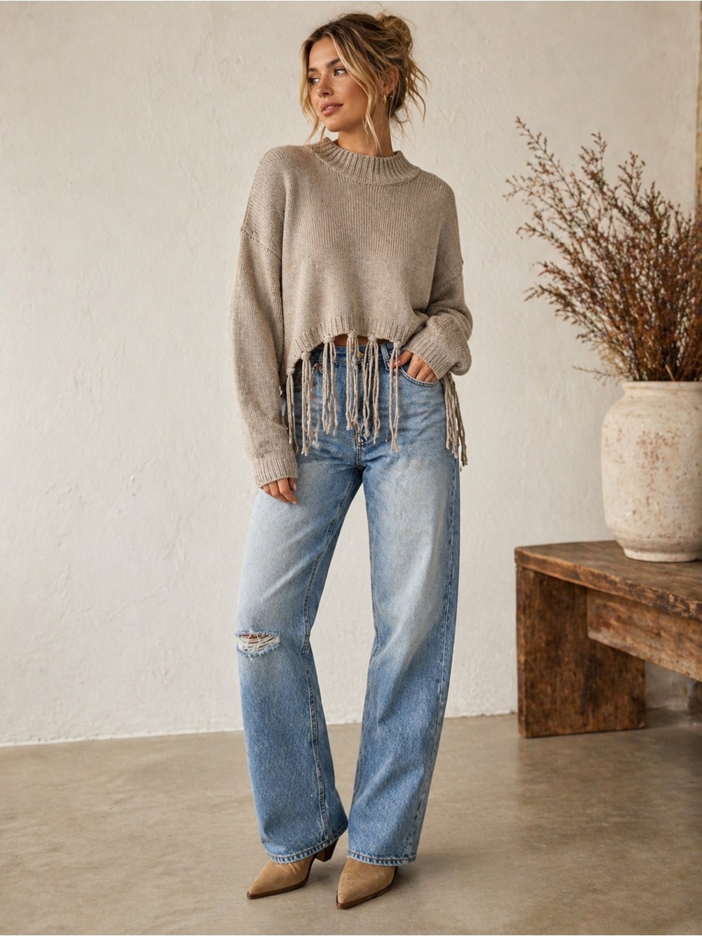 Splendid Fringe Hem Cropped Sweater Boho Neutral Knit‎ Cozy Chic Size L